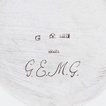 Askar, 3 st, silver, med adelsvapen, Gävle och Stockholm 1809, 1831 och 1859.
