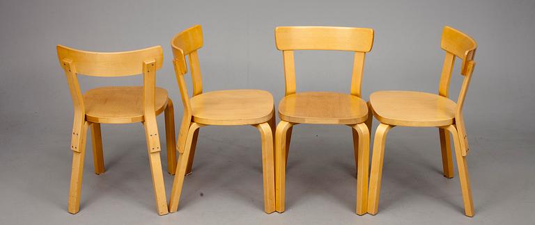 BORD och 4 STOLAR, design. Alvar Aalto, 1970-tal.