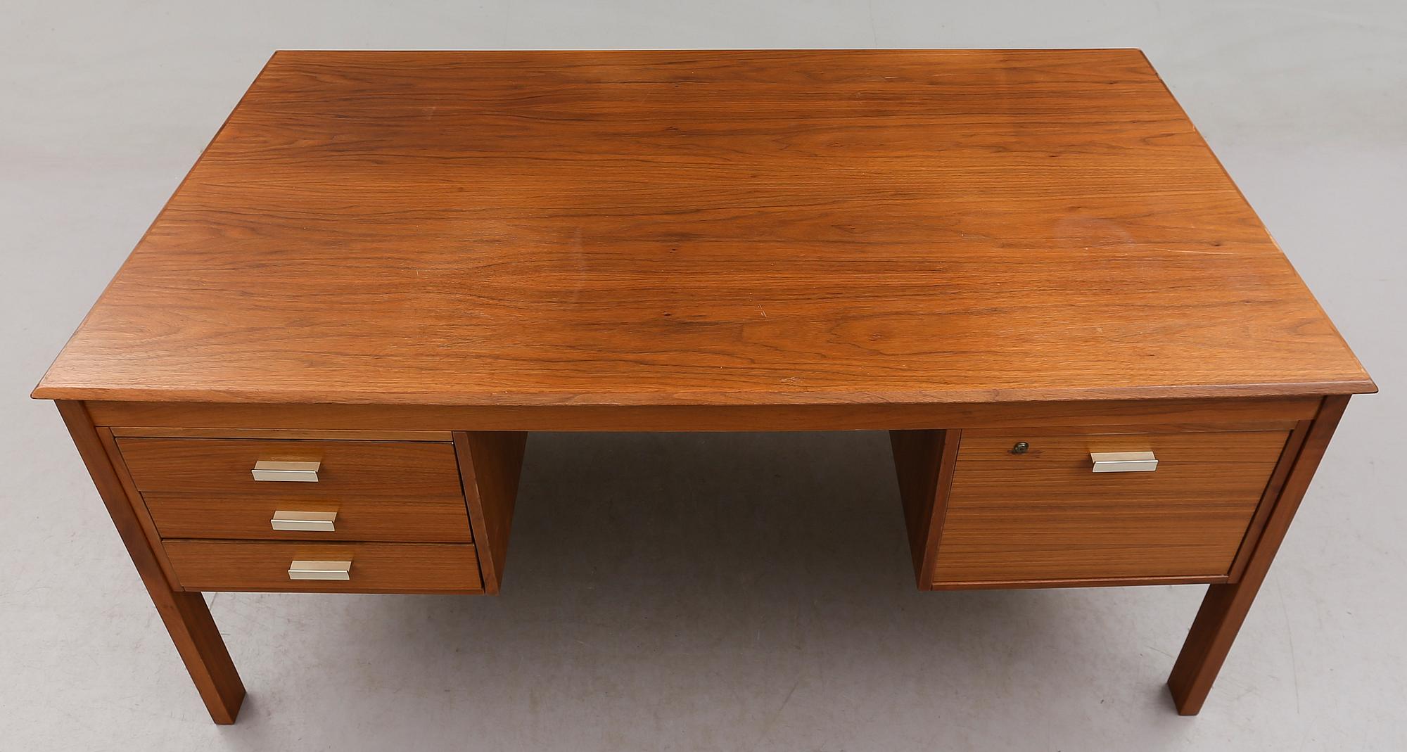 SKRIVBORD, 1900-talets andra hälft.