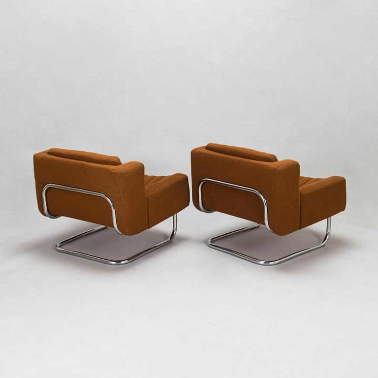 Esko Pajamies, a pair of 1970's 'Contra' easy chairs for Asko, Finland.