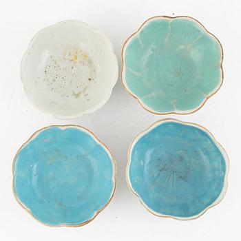 A set of four Chinese porcelain bowls, late 20th Century.