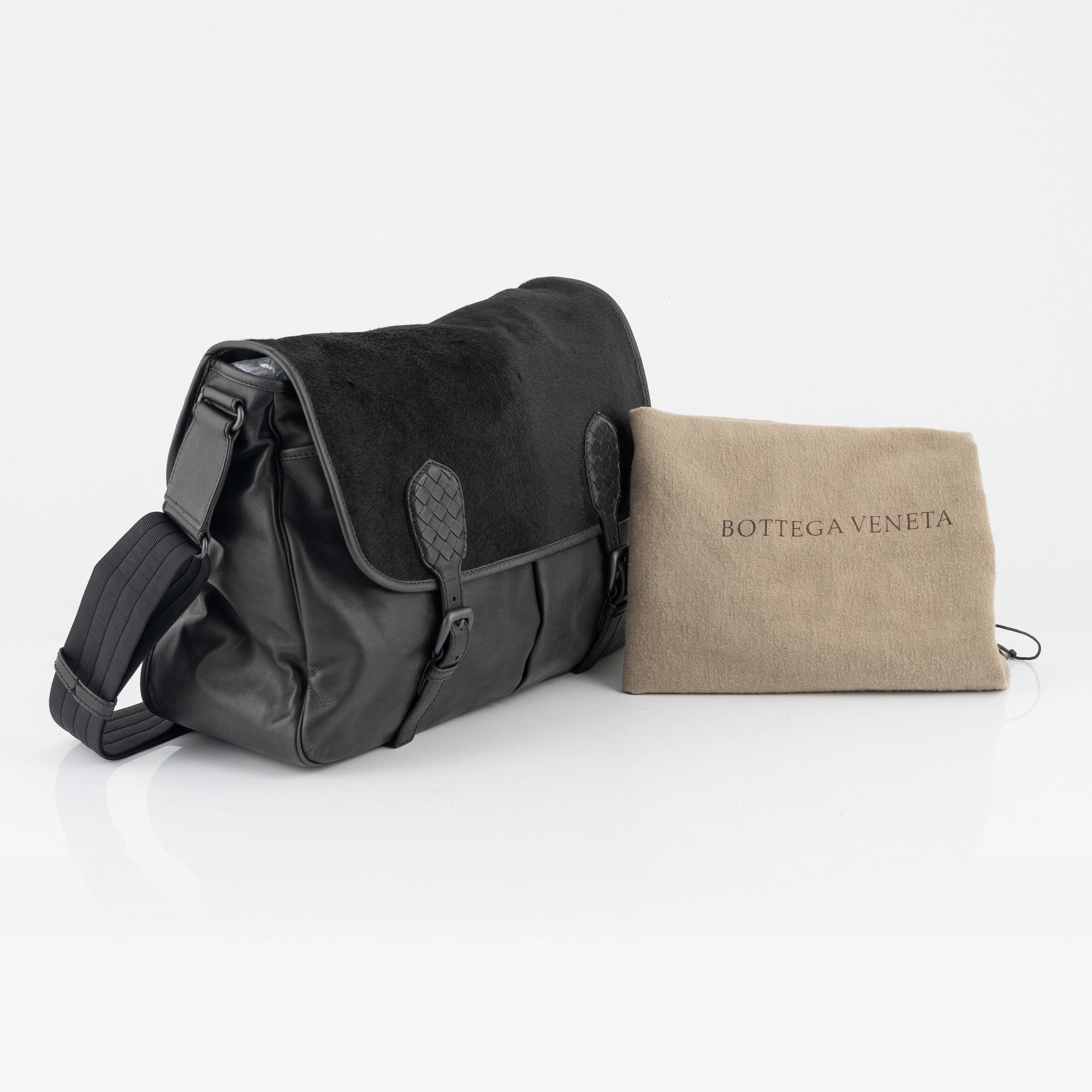 Bottega Veneta, väska "Gardena Messenger bag".