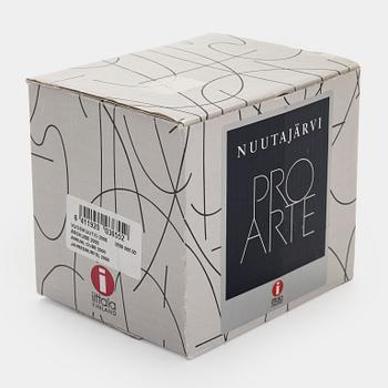 Oiva Toikka, vuosikuutio 2000, signeerattu Oiva Toikka Nuutajärvi 2000, 932/2000.