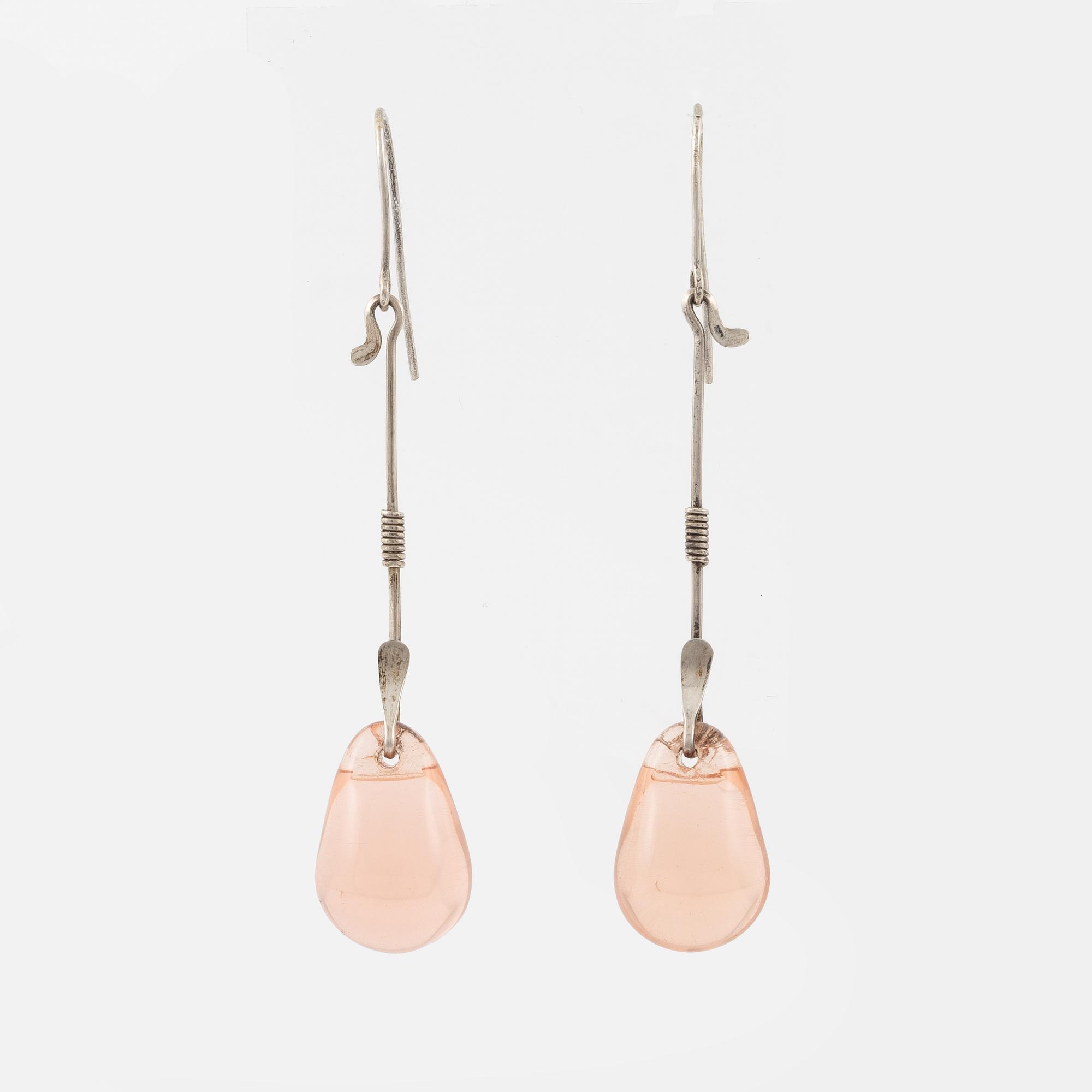 Vivianna Torun Bülow-Hübe, collier och örhängen, silver med lila-aprikosa glasdroppar.