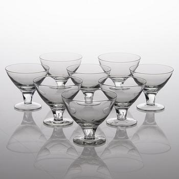 A 34-piece 'GN 46' glassware set for Nuutajärvi Notsjö, Finland. In production 1949-1969.