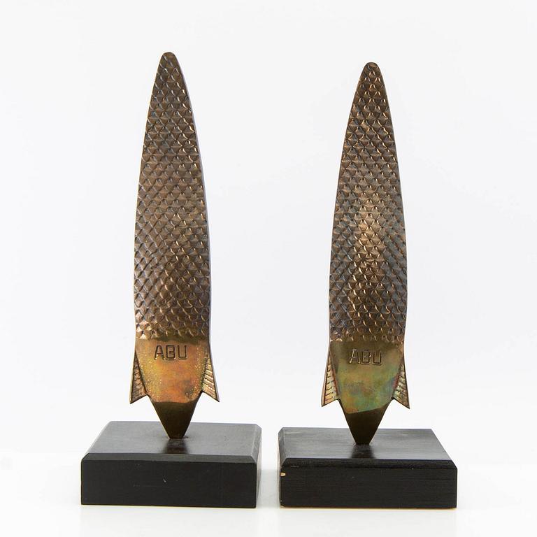 Decorative sculptures 1 pair "Spoon pull Abu".