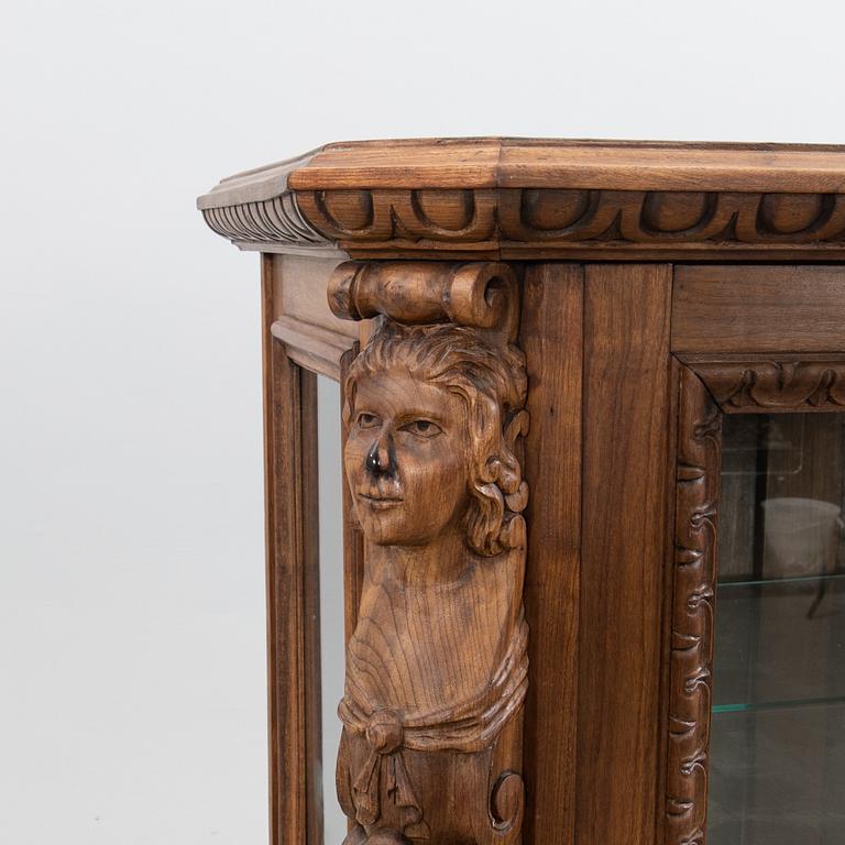 Vitrinskåp, barockstil, 1940-tal.