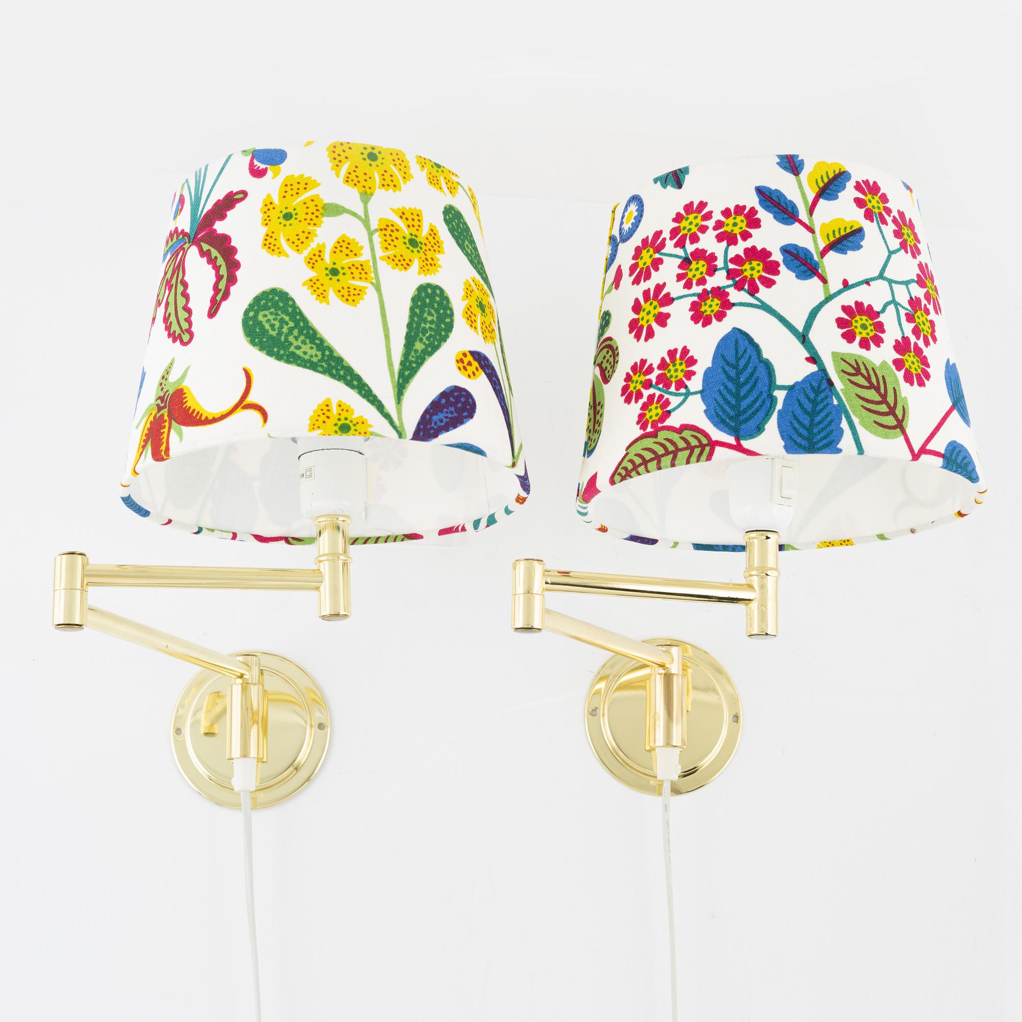 A pair of wall lights, late 20th Century.