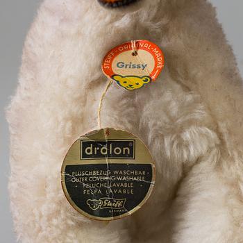 A set of seven stuffed Steiff animals, Germany, 1950/60s.