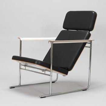 Yrjö Kukkapuro, a 'Skaala 475' armchair for Avarte. Designed 1981.