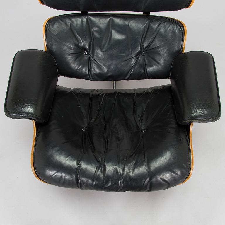 Charles & Ray Eames, 'Lounge chair', licensed by Mobilier International France, 1977.