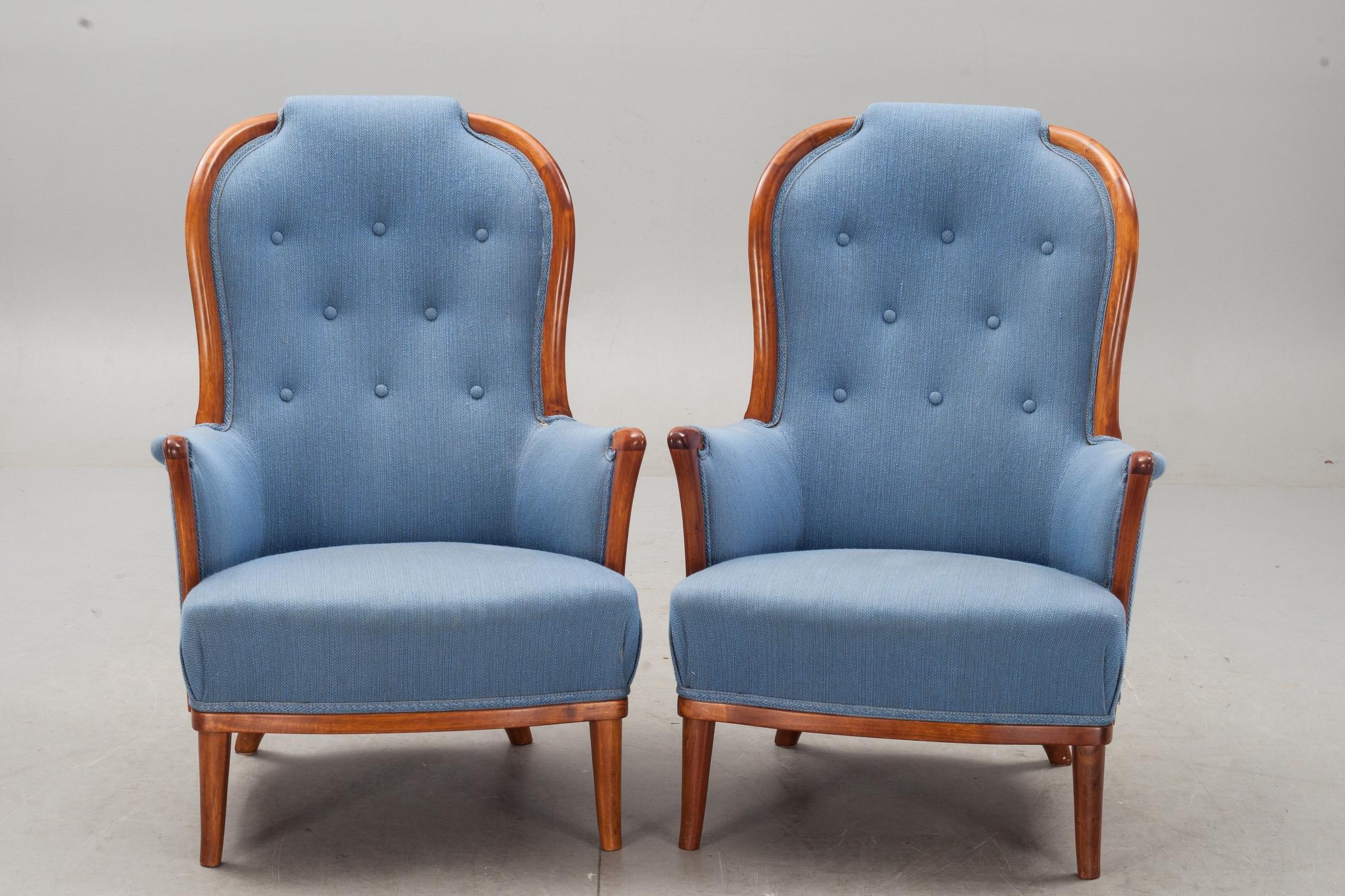 FÅTÖLJER, ett par, "Vår fru", Carl Malmsten. 1900-talets mitt.