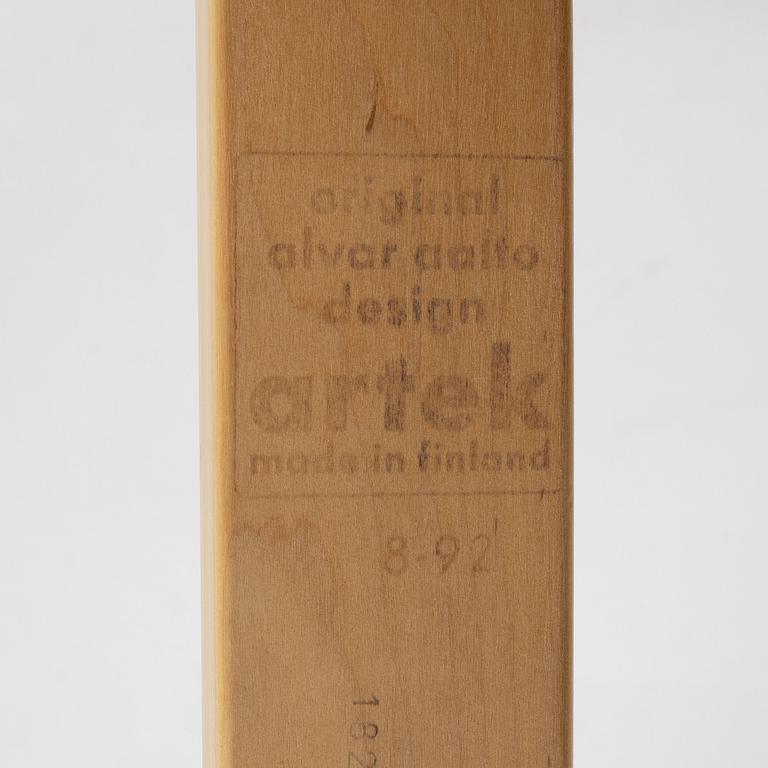 Alvar Aalto, a pair of model 406 lounge charis, Artek.
