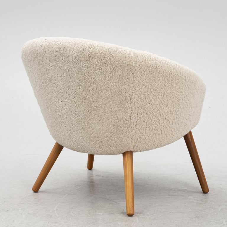 Nanna Ditzel, fåtölj, "Ditzel Lounge Chair 2631",  Fredericia Furniture, Danmark, samtida.