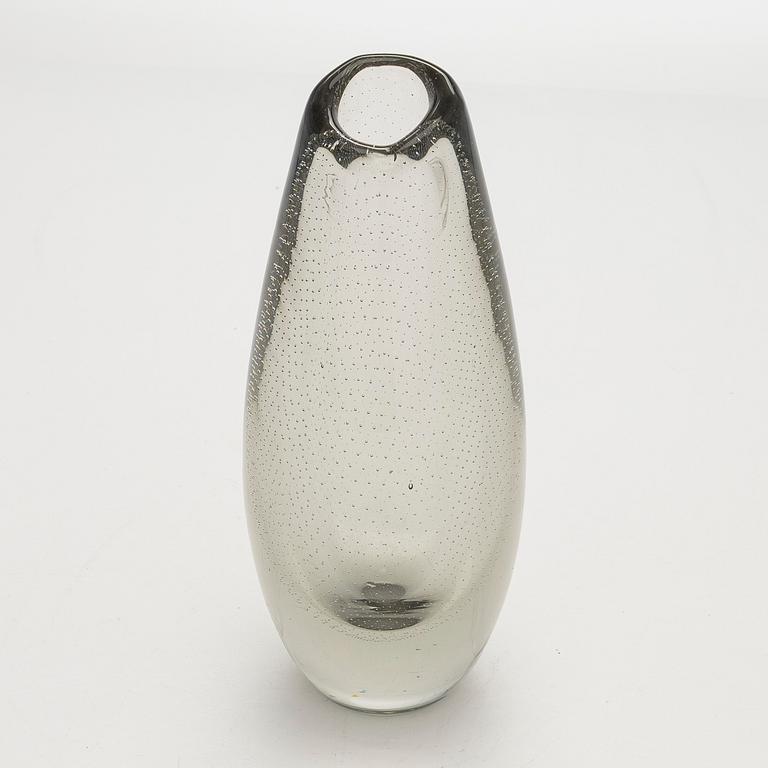 Gunnel Nyman, Glass vase, signed with an acid pen G. Nyman Notsjö 194...