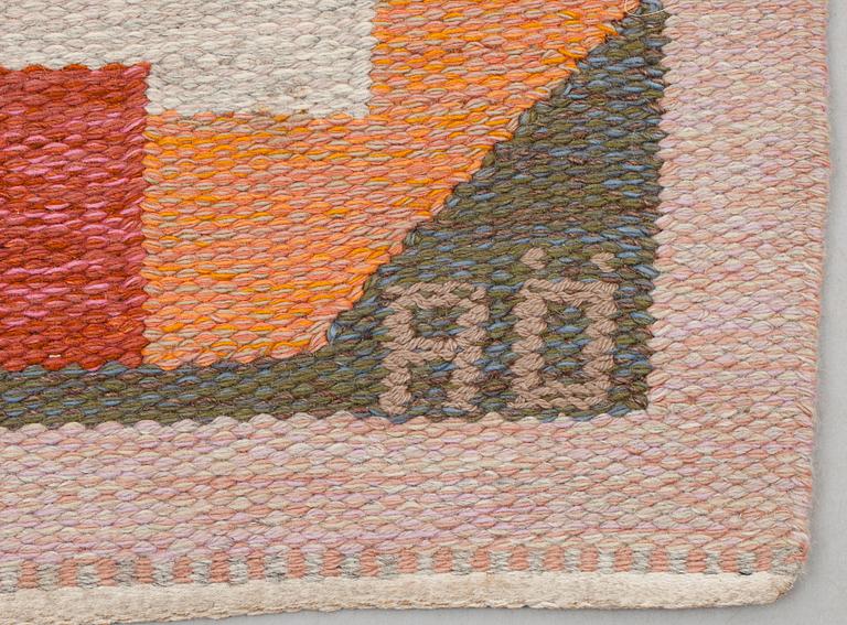 RUG. “Indiansommar”. Flat weave. 253,5 x 148,5 cm. Signed AÖ.