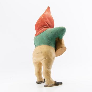 Tomte, troligen Tyskland 1900-talets första hälft/mitt bemålad terrakotta.