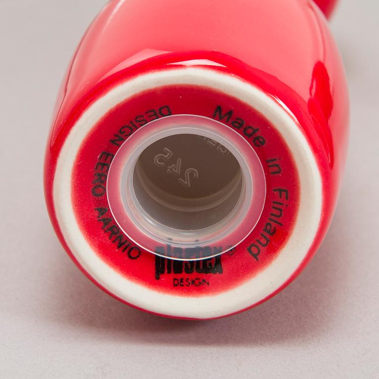 Eero Aarnio, erä kodintuotteita, 13 kpl, eri valmistajia.