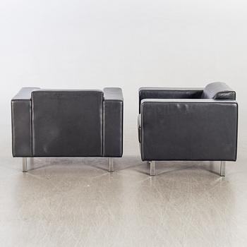 A PAIR OF LOUNGE CHAIRS MARTELA LARGO 21 TH CENTURY.