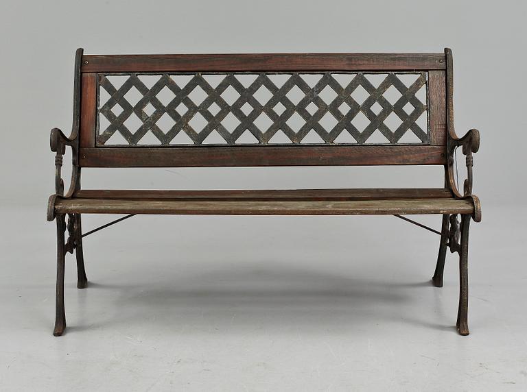 TRÄDGÅRDSSOFFA, 1900-tal.