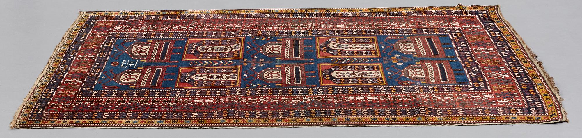 MATTA, antik Shirvan sannolikt, ca 177 x 138,5 cm.