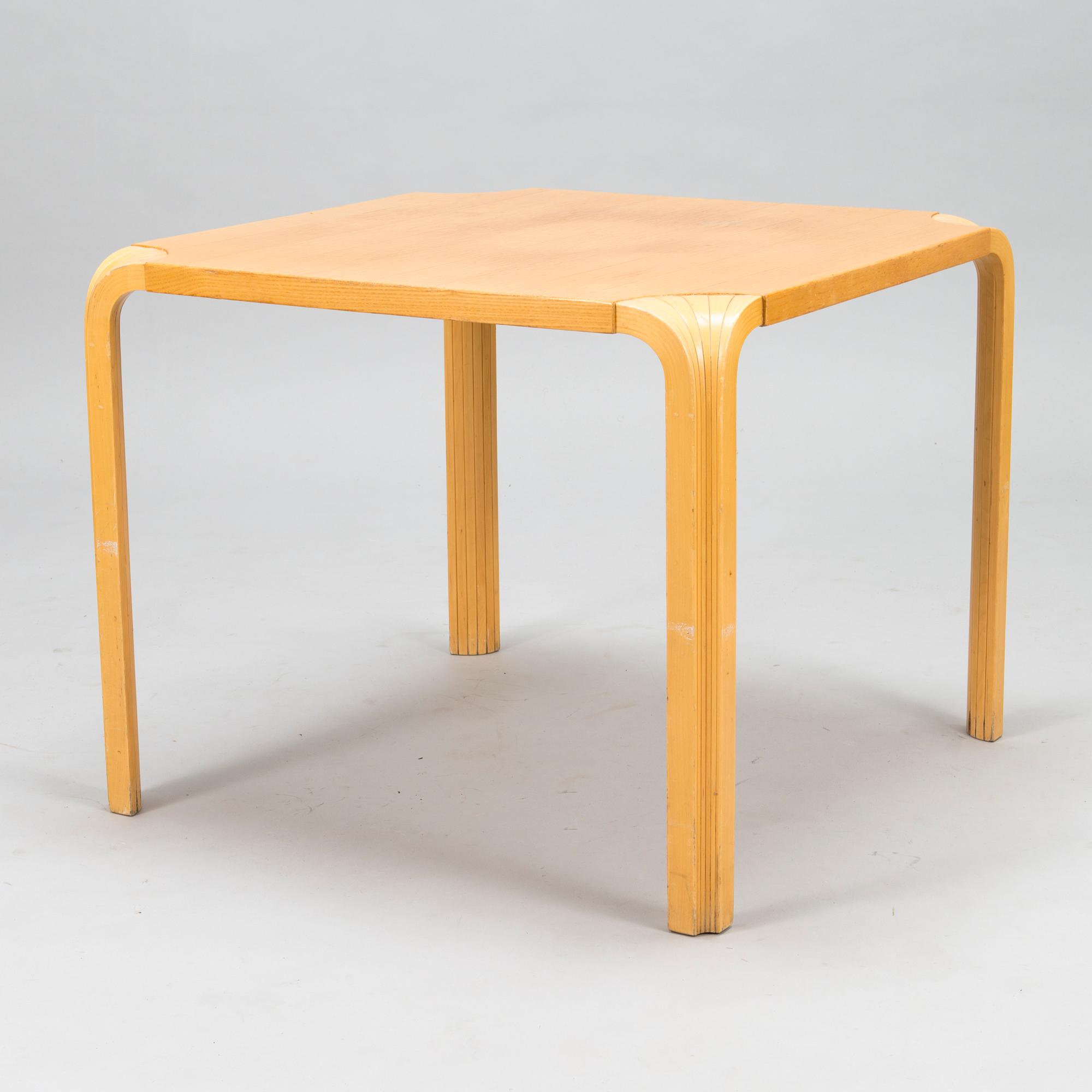 ALVAR AALTO, BORD, X 800 A, Artek.