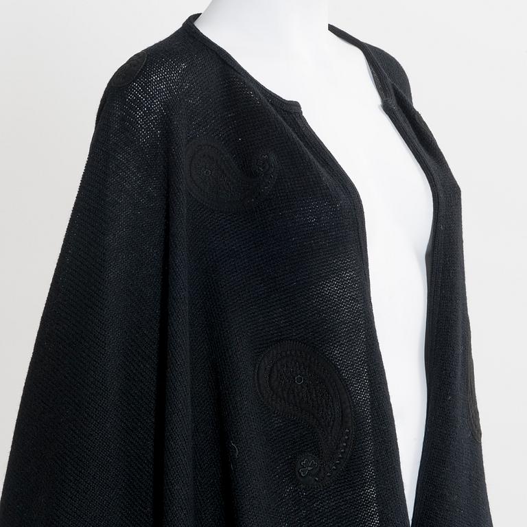 CAPE, Christian Dior.