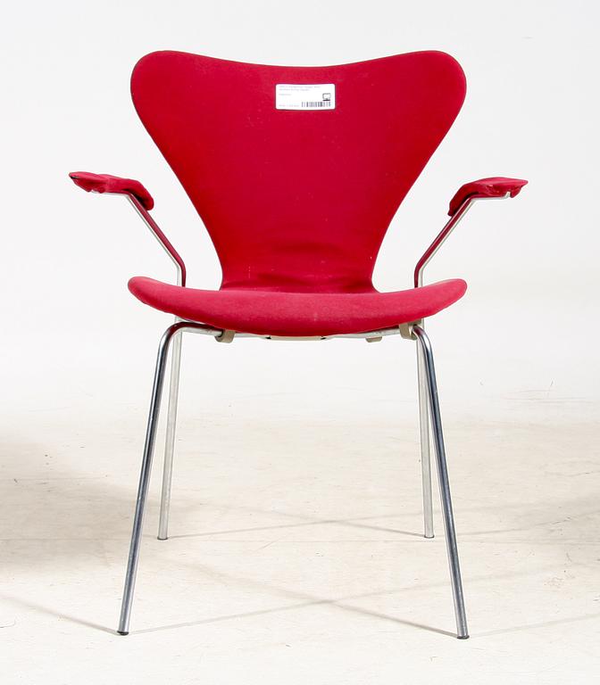 KARMSTOL, "Sjuan", Arne Jacobsen för Fritz Hansen.