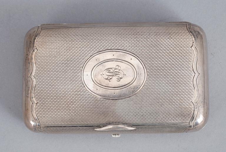 CIGARETTETUI, silver, Moisei Ivanov , St. Petersburg, 1873. Vikt ca 177 gram.