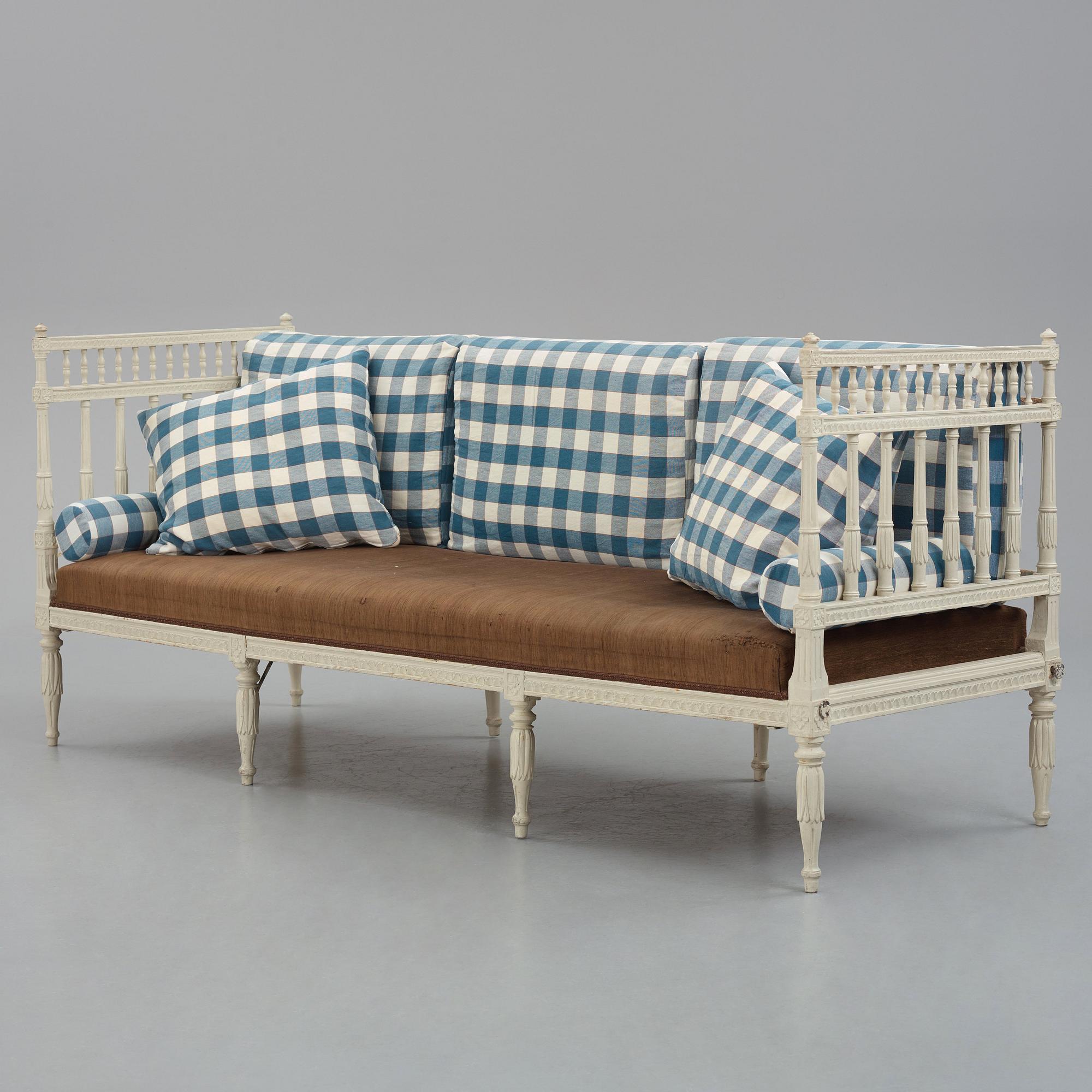 A late Gustavian sofa by Johan Erik Höglander (master 1777-1813), late 18th century.