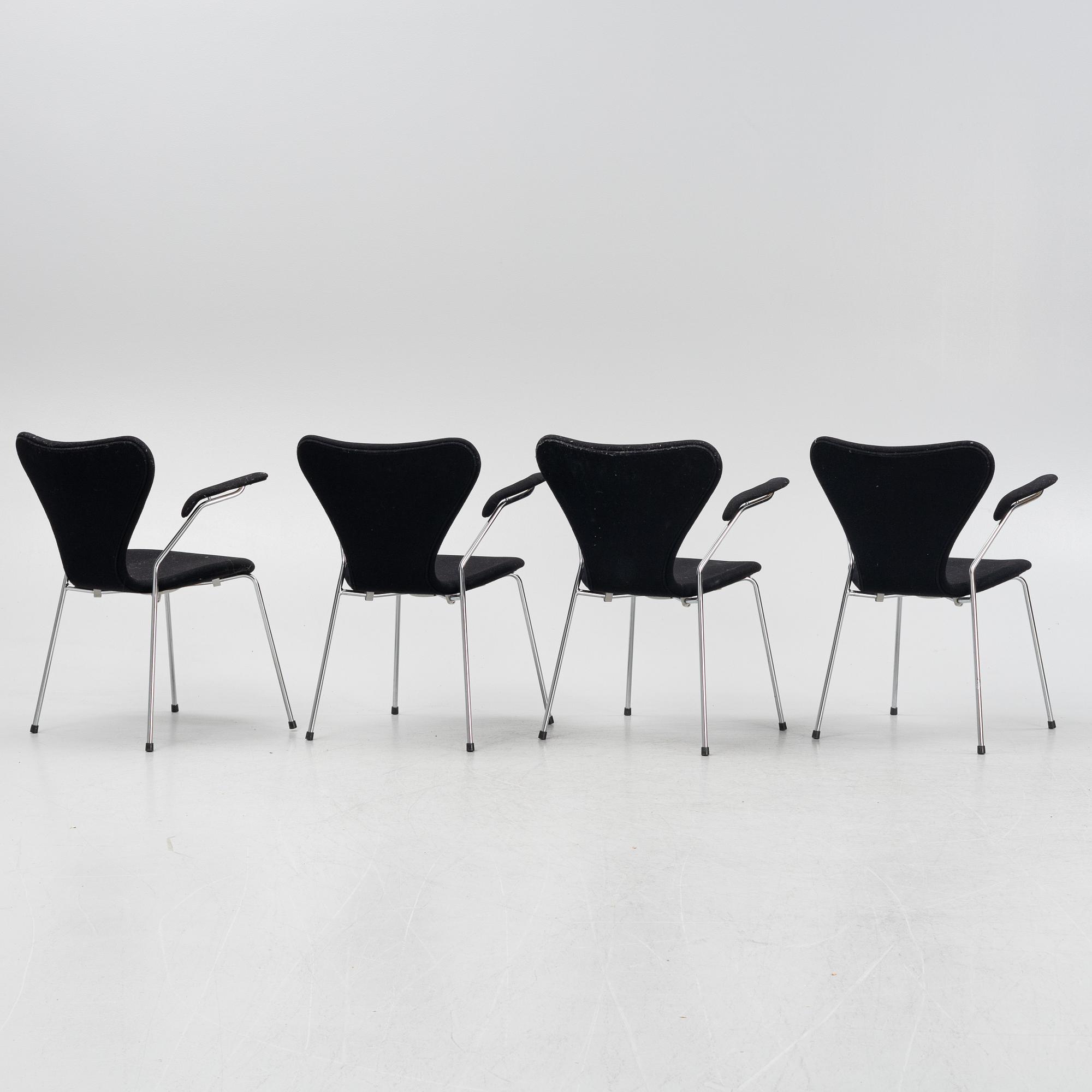 Arne Jacobsen, karmstolar, 4 st, "Sjuan", Fritz Hansen, 2000-tal.