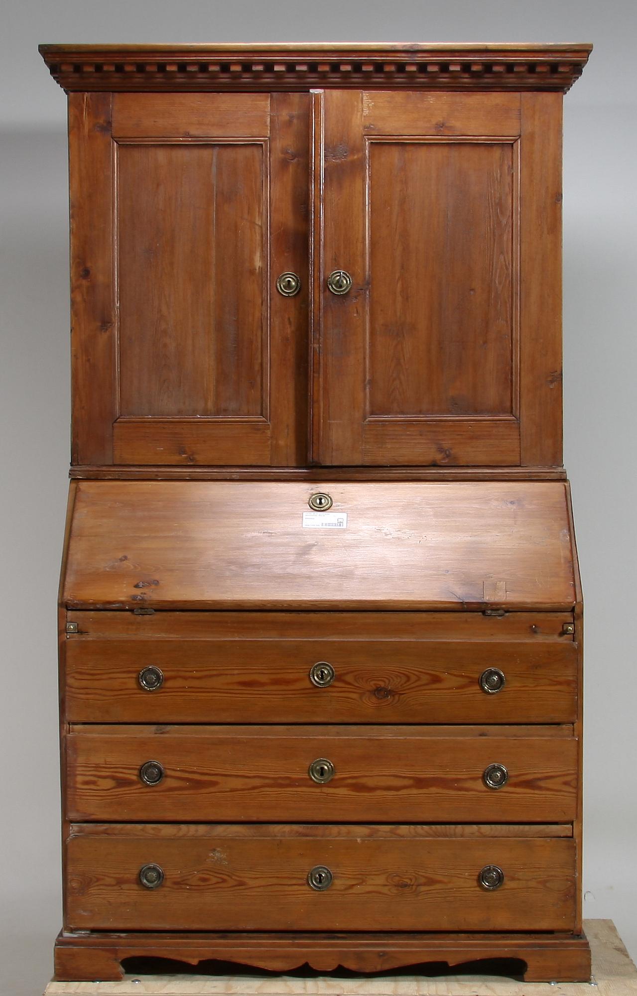 SKÅP, gustavianskt provinsarbete, 1800-tal.