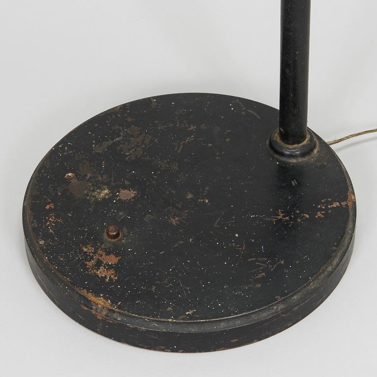 Paavo Tynell, golvlampa / ateljélampa, beställningsarbete, Taito 1933.