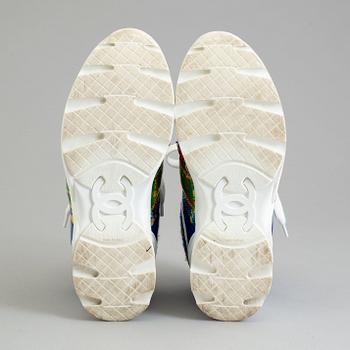 Sneakers by Chanel, size 36,5.