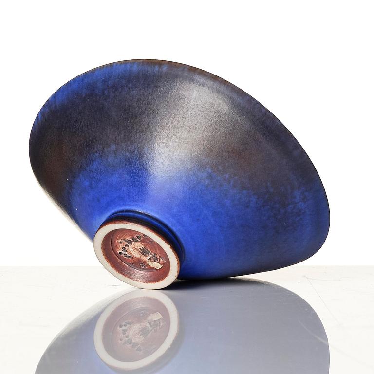 Berndt Friberg, a set of two stoneware vases and a bowl, Gustavsberg Studio 1950s-60s.