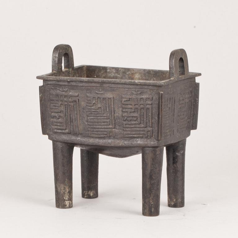 RÖKELSEKAR, brons. Kina. 1800/1900-tal.