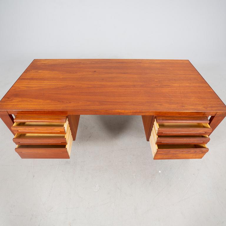Kai Kristiansen, desk, model 70, teak, Feldballes Møbelfabrik, Denmark, 1960s.
