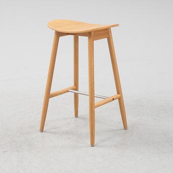 An oak 'Icha Bar Stool, by Chris Martin for Massproductions.