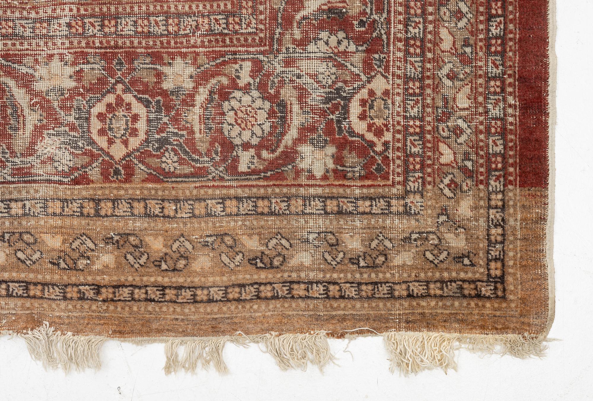 Rug, Tabriz, antique finish, approx. 395 x 275 cm.