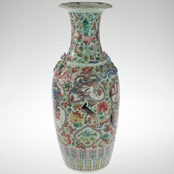 GOLVVAS, porslin, Kina, 1900-tal.