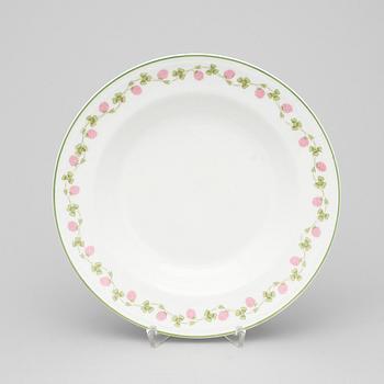 SERVISDELAR, ca 33 delar, porslin, Gunnar Wennerberg, Gustavsberg, 1900-talets första hälft.