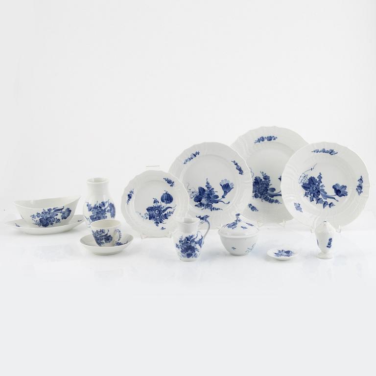 Matervis, 79 pieces, "Blue Flower", Royal Copenhagen, Denmark.