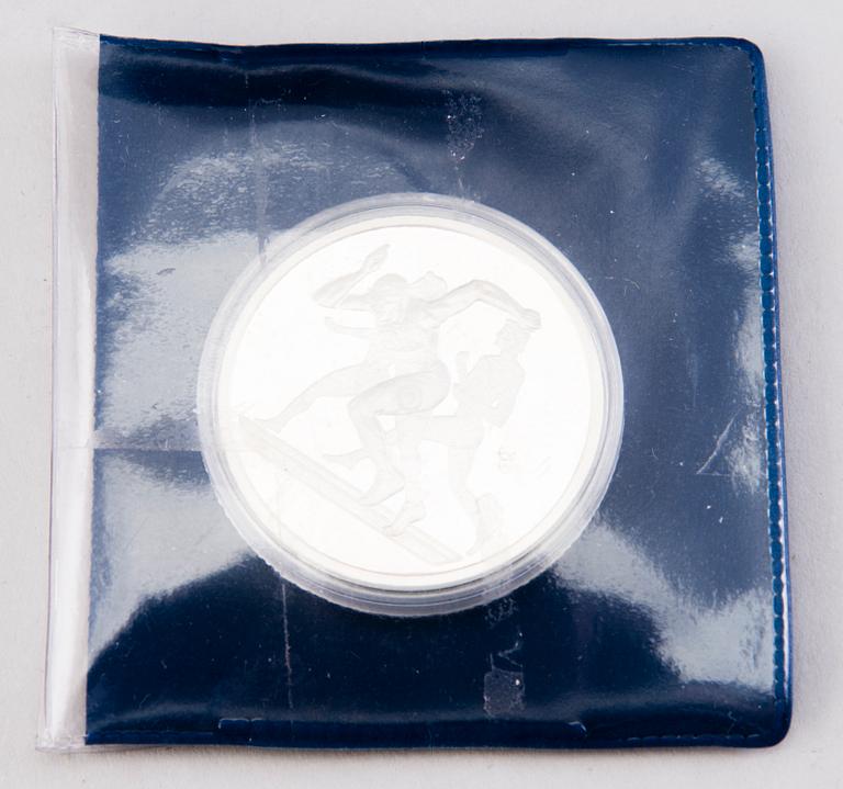 Set of Olympic coins, 21 pcs, partly silver, Olympic Coin Collection 1952-2002 boxed set and Athens 2004.