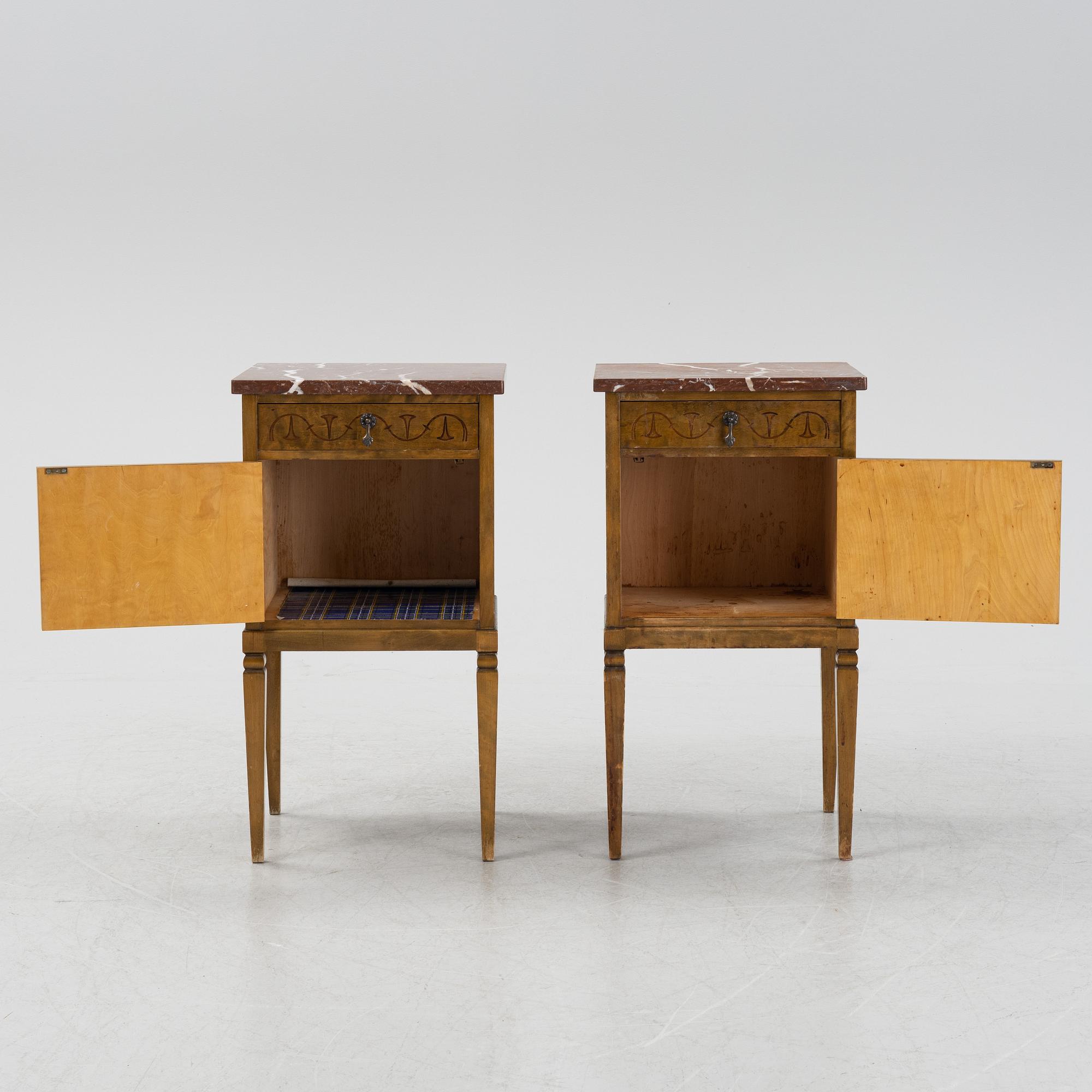 Sängbord, ett par, 1920/30-tal.