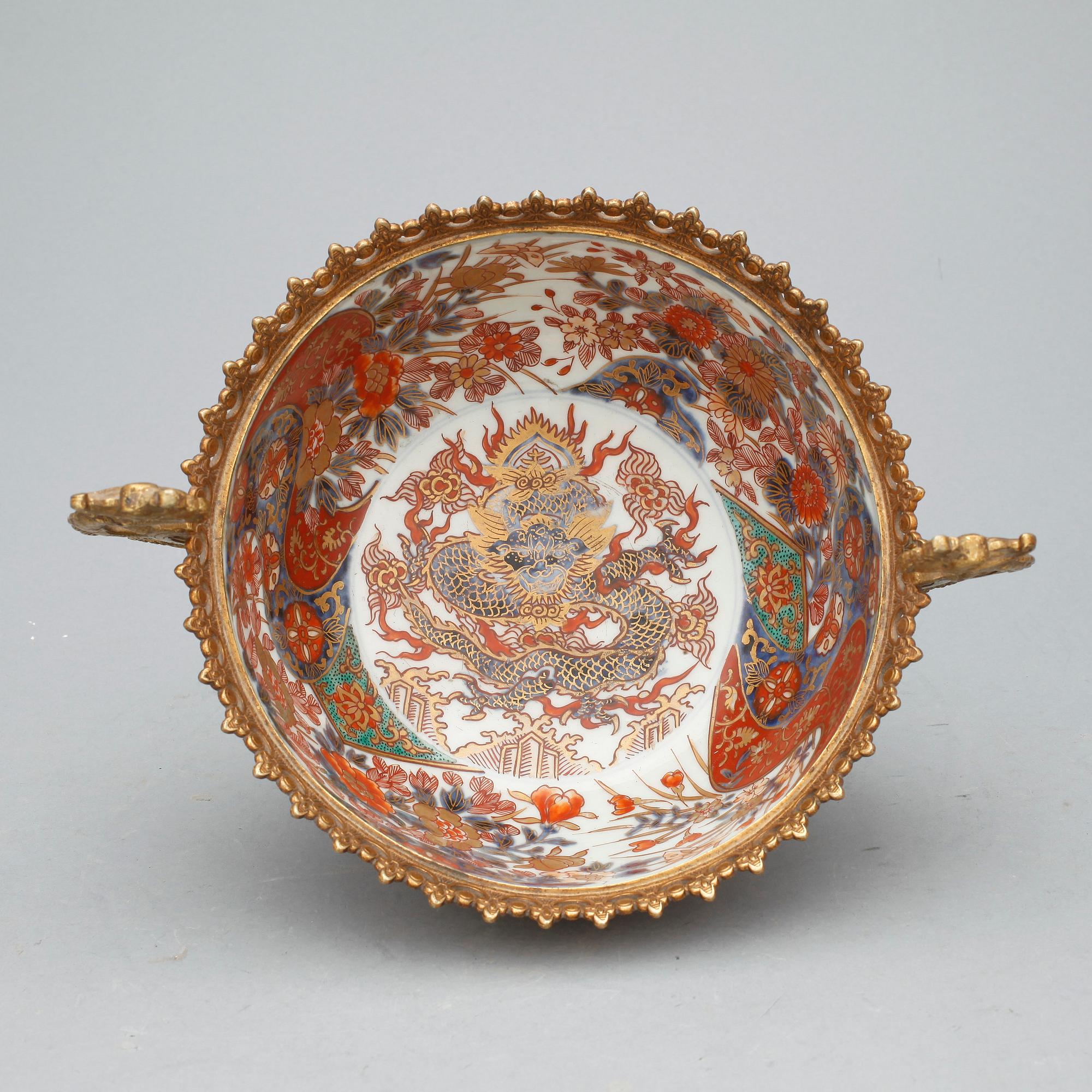 SKÅL, porslin samt metall, Japan, 1900-tal.