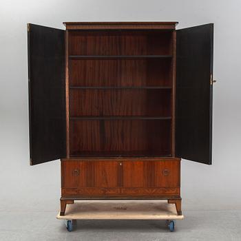 Erik Chambert, attributed to, a 1920's-30's Swedish Grace cabinet.