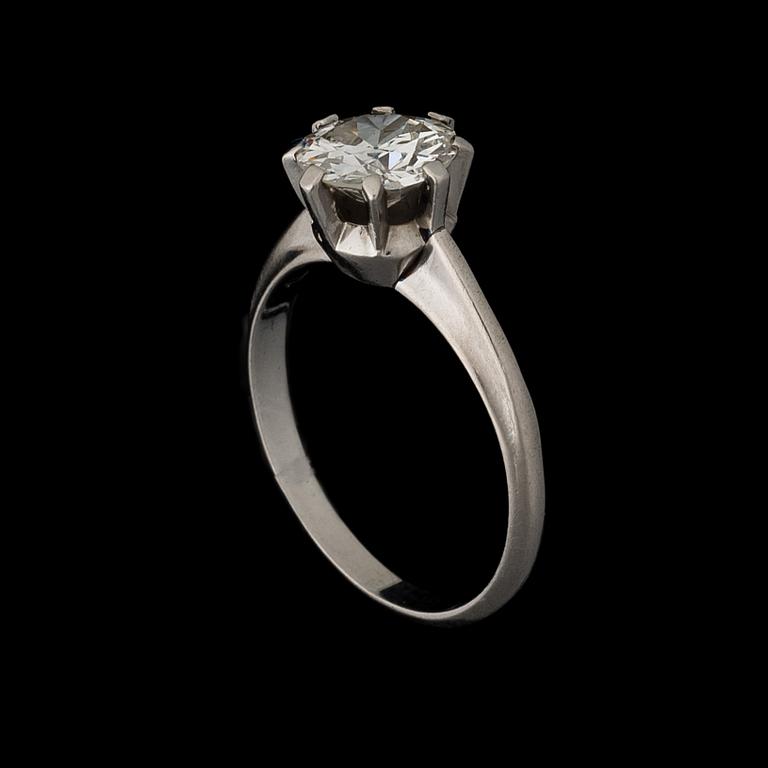 RING, briljantslipad diamant, platina. Westerback, Helsingfors.