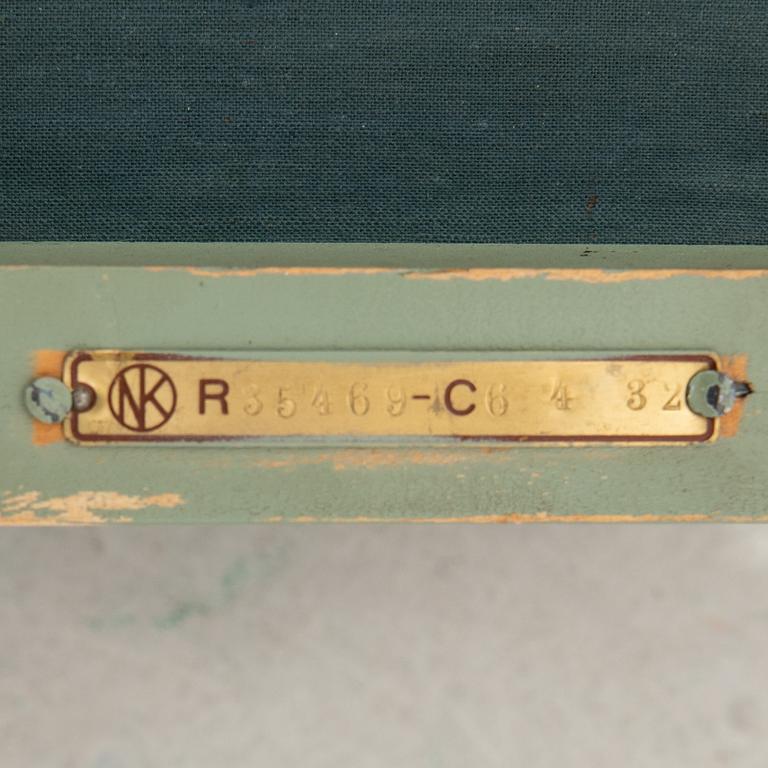 Axel Einar Hjorth, Stolar ett par samt bord "Ängby" och "Traddis" Nordiska Kompaniet (NK) 1931/32.