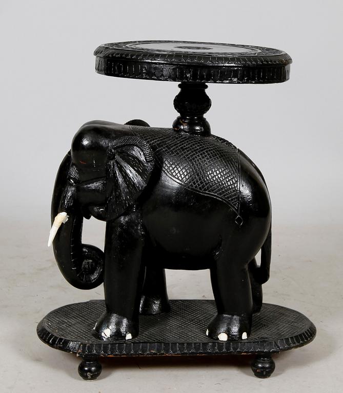 PIEDESTAL, 1900-talets mitt.