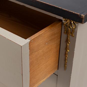 A chest of drawers, first half of the 20th Century.